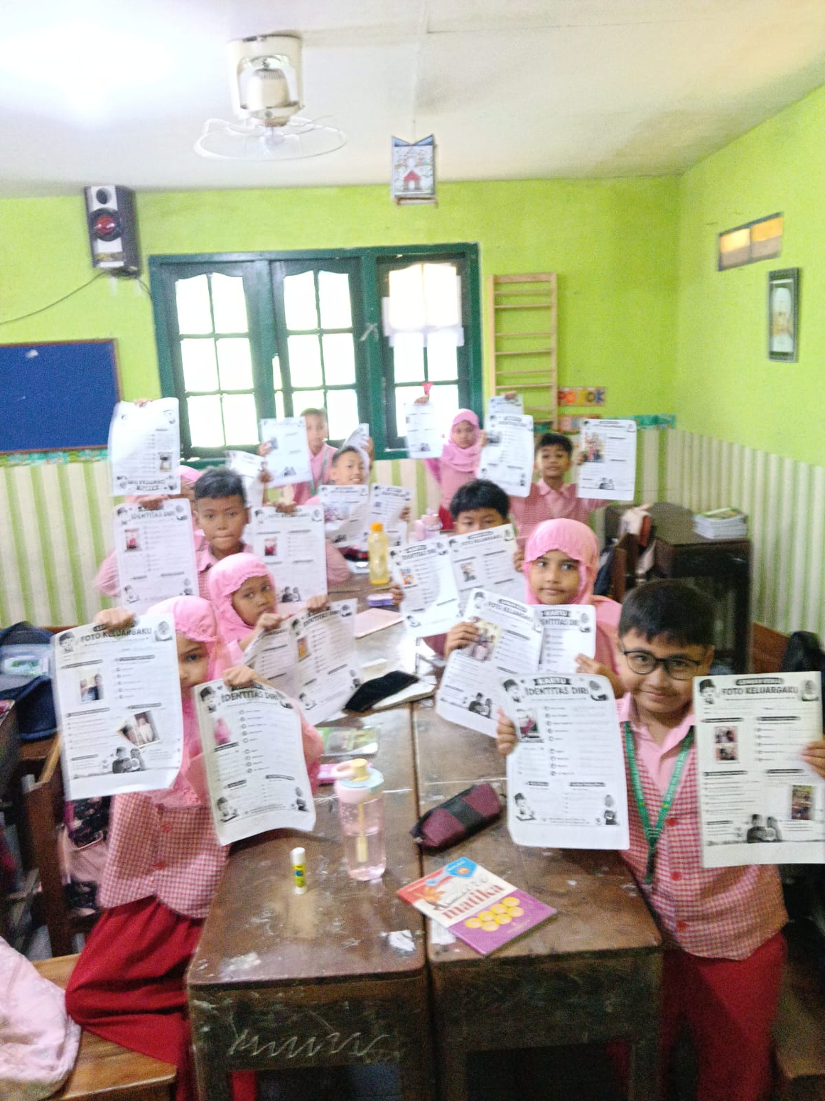 pendidikan pancasila _ identitas diri - foto 1